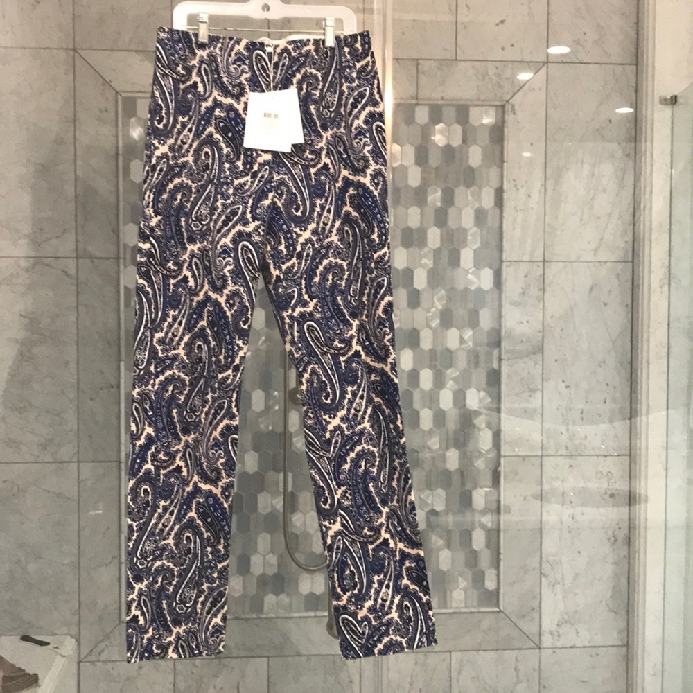 Stretchy pants printed